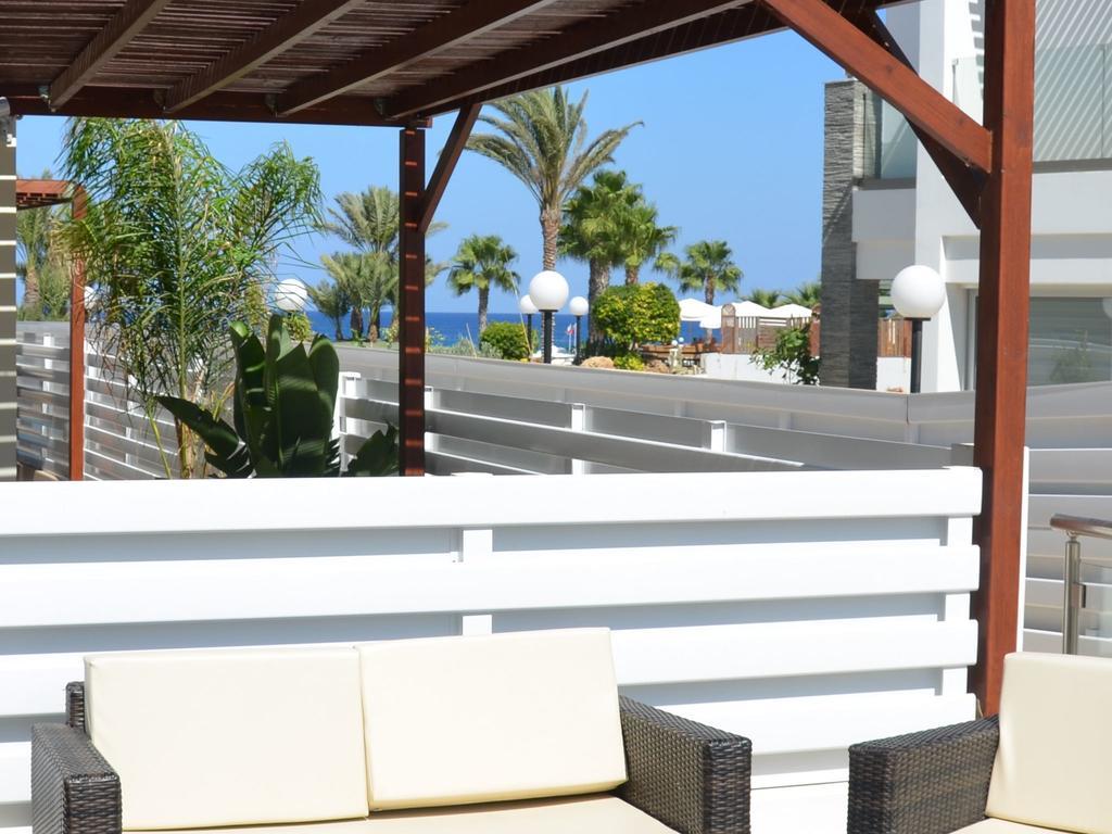 Athena Beach Villas Protarász Kültér fotó