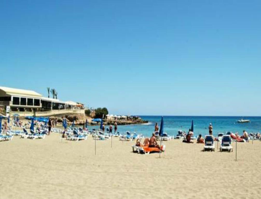 Athena Beach Villas Protarász Kültér fotó