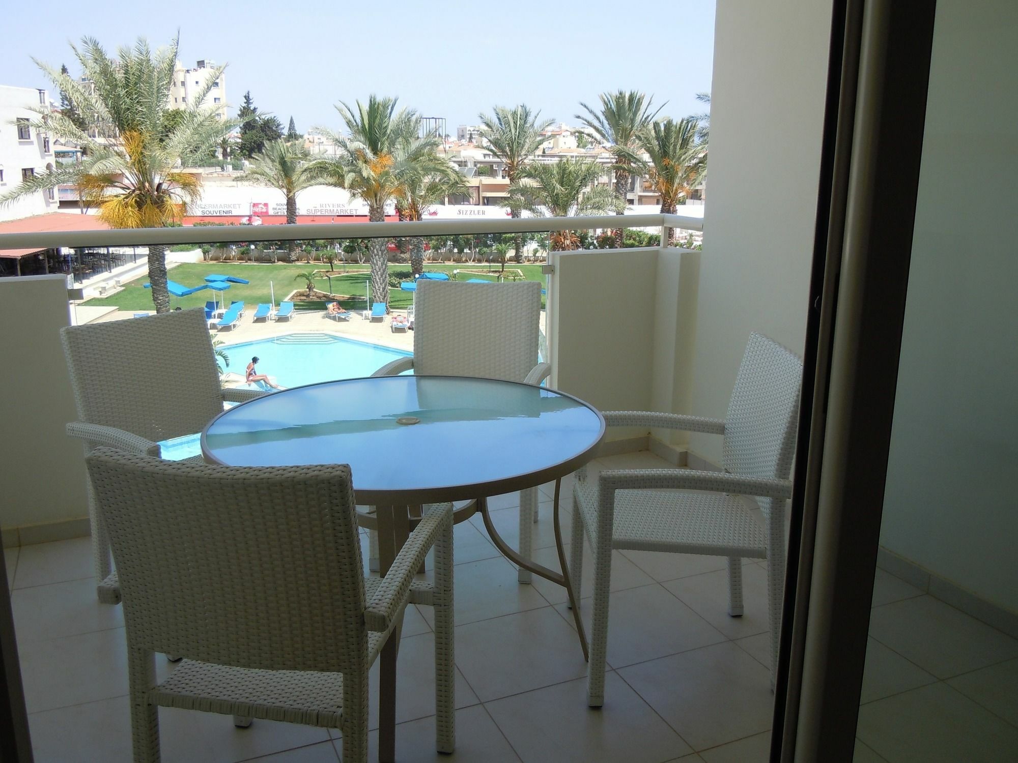 Athena Beach Villas Protarász Kültér fotó