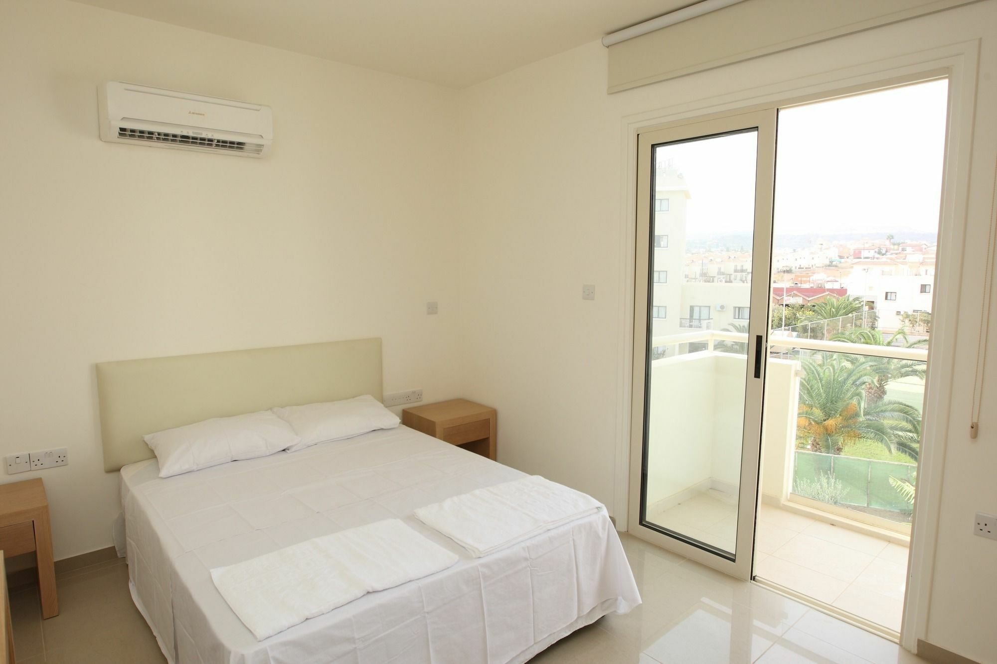 Athena Beach Villas Protarász Kültér fotó